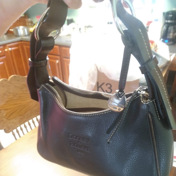 Dooney and Bourke - Picture 4 of 4